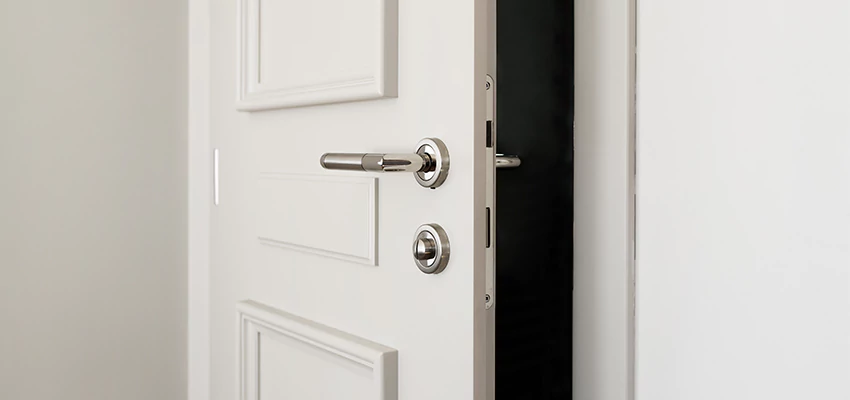Folding Bathroom Door With Lock Solutions in Alton